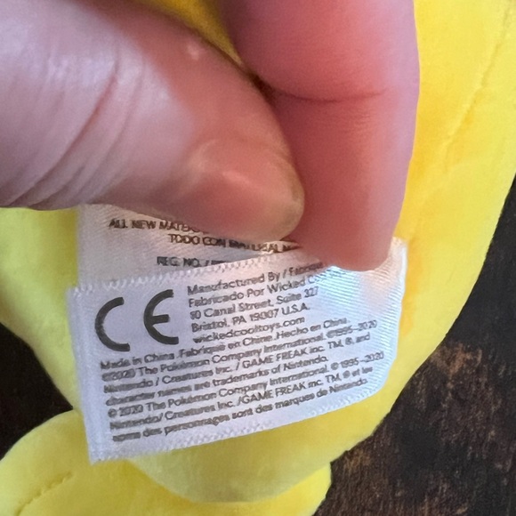 Yellow Pikachu Plush Toy 9 inch - Picture 9 of 10